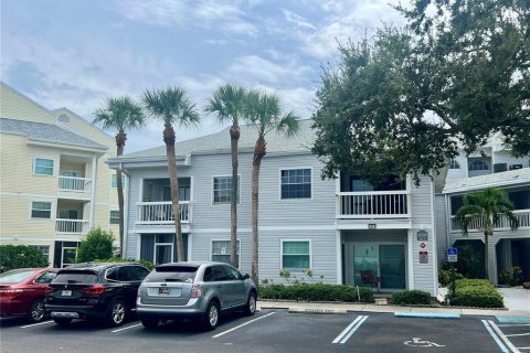 Condominio en venta en Saint Petersburg, Florida, 1 dormitorio, 63.17 m2 № 1915203 - foto 1