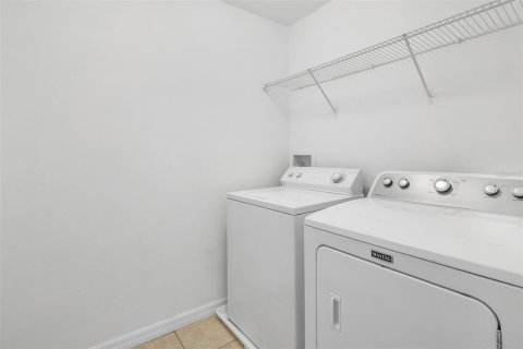 Adosado en venta en Orlando, Florida, 4 dormitorios, 209.03 m2 № 2238062 - foto 27
