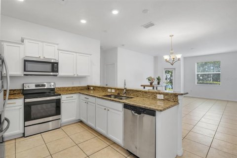 Adosado en venta en Orlando, Florida, 4 dormitorios, 209.03 m2 № 2238062 - foto 6