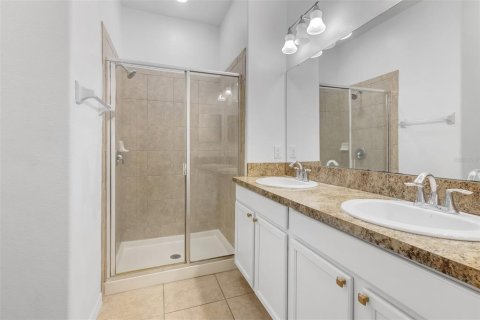 Adosado en venta en Orlando, Florida, 4 dormitorios, 209.03 m2 № 2238062 - foto 16