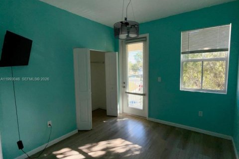 Townhouse in Homestead, Florida 4 bedrooms, 155.52 sq.m. № 2057043 - photo 25