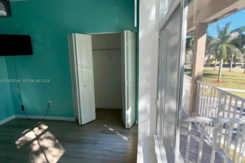 Townhouse in Homestead, Florida 4 bedrooms, 155.52 sq.m. № 2057043 - photo 24