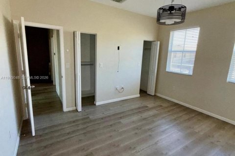 Townhouse in Homestead, Florida 4 bedrooms, 155.52 sq.m. № 2057043 - photo 30