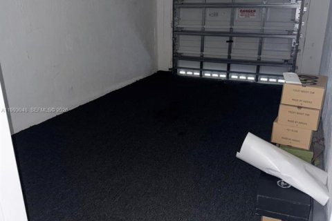 Townhouse in Homestead, Florida 4 bedrooms, 155.52 sq.m. № 2057043 - photo 12