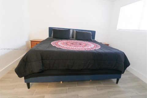 Apartamento en alquiler en Miami, Florida, 1 dormitorio, 47.1 m2 № 1968791 - foto 9