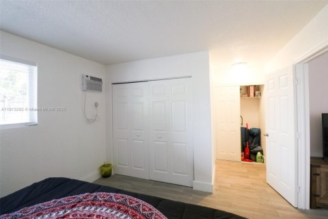 Apartamento en alquiler en Miami, Florida, 1 dormitorio, 47.1 m2 № 1968791 - foto 10