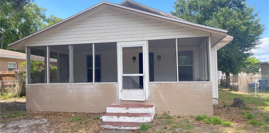 House in Lake Wales, Florida 3 bedrooms, 108.14 sq.m. № 2101487