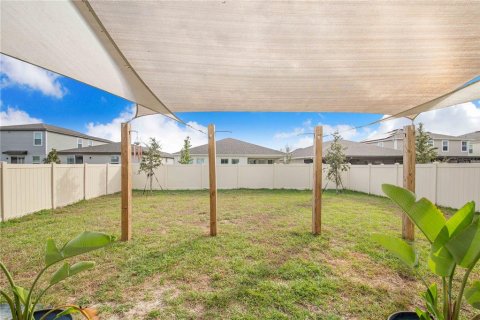 House in Haines City, Florida 5 bedrooms, 272.48 sq.m. № 2092491 - photo 29