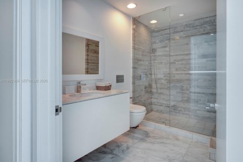 Condominio en alquiler en Bal Harbour, Florida, 2 dormitorios, 158.31 m2 № 2056674 - foto 23