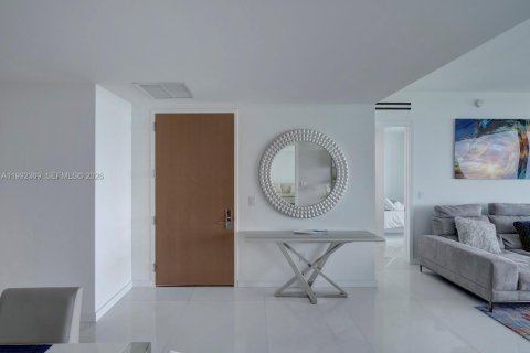 Condominio en alquiler en Bal Harbour, Florida, 2 dormitorios, 158.31 m2 № 2056674 - foto 13