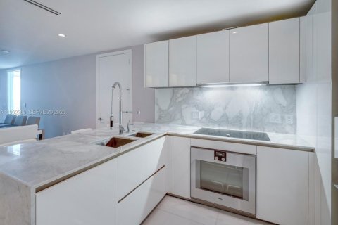 Condominio en alquiler en Bal Harbour, Florida, 2 dormitorios, 158.31 m2 № 2056674 - foto 8