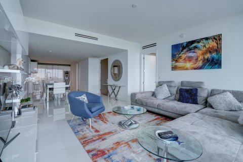 Condominio en alquiler en Bal Harbour, Florida, 2 dormitorios, 158.31 m2 № 2056674 - foto 14