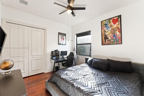 Снять в аренду виллу или дом в Плантация, Флорида 5 спален, 296.54м2, № 1947038 - фото 26