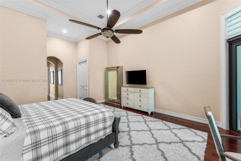 Снять в аренду виллу или дом в Плантация, Флорида 5 спален, 296.54м2, № 1947038 - фото 9