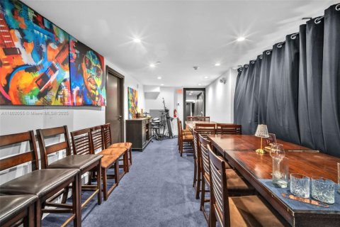 Купить коммерческую недвижимость в Форт-Лодердейл, Флорида № 2021175 - фото 21