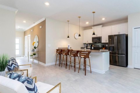Adosado en venta en Davenport, Florida, 5 dormitorios, 201.32 m2 № 2215966 - foto 6