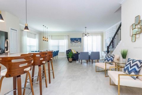 Adosado en venta en Davenport, Florida, 5 dormitorios, 201.32 m2 № 2215966 - foto 7
