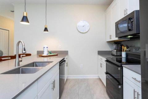 Adosado en venta en Davenport, Florida, 5 dormitorios, 201.32 m2 № 2215966 - foto 27