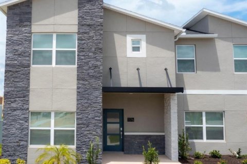 Adosado en venta en Davenport, Florida, 5 dormitorios, 201.32 m2 № 2215966 - foto 2