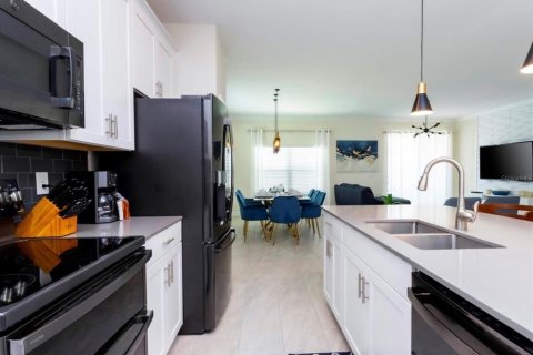 Adosado en venta en Davenport, Florida, 5 dormitorios, 201.32 m2 № 2215966 - foto 10