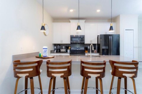 Adosado en venta en Davenport, Florida, 5 dormitorios, 201.32 m2 № 2215966 - foto 8