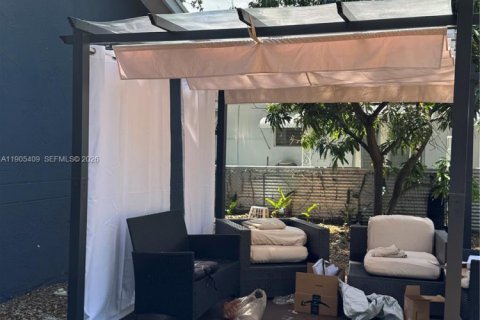 Condominio en alquiler en Hollywood, Florida, 2 dormitorios, 82.68 m2 № 2060105 - foto 22