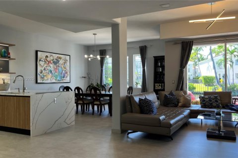 House in Aventura, Florida 4 bedrooms, 222.22 sq.m. № 1974860 - photo 4