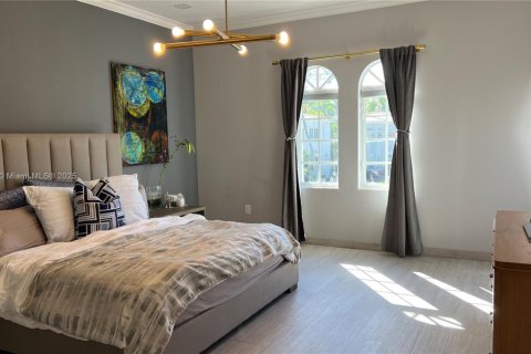 House in Aventura, Florida 4 bedrooms, 222.22 sq.m. № 1974860 - photo 26