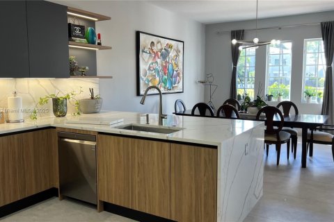 House in Aventura, Florida 4 bedrooms, 222.22 sq.m. № 1974860 - photo 14