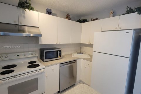 Condominio en venta en Plantation, Florida, 1 dormitorio, 58.06 m2 № 1928069 - foto 1