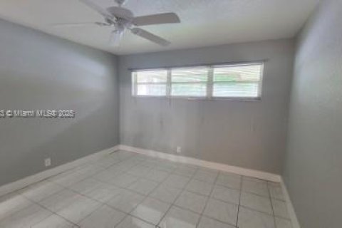 Condominio en venta en Plantation, Florida, 1 dormitorio, 58.06 m2 № 1928069 - foto 11