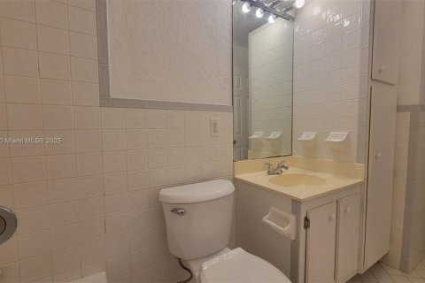 Condominio en venta en Plantation, Florida, 1 dormitorio, 58.06 m2 № 1928069 - foto 15