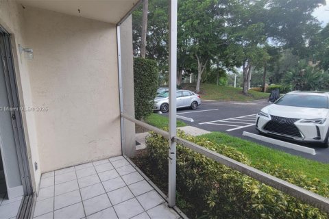 Condominio en venta en Plantation, Florida, 1 dormitorio, 58.06 m2 № 1928069 - foto 16