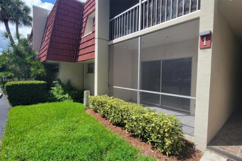 Condominio en venta en Plantation, Florida, 1 dormitorio, 58.06 m2 № 1928069 - foto 19