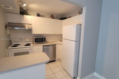 Condominio en venta en Plantation, Florida, 1 dormitorio, 58.06 m2 № 1928069 - foto 3