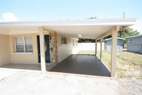 House in Tampa, Florida 3 bedrooms, 97.83 sq.m. № 1761458 - photo 4