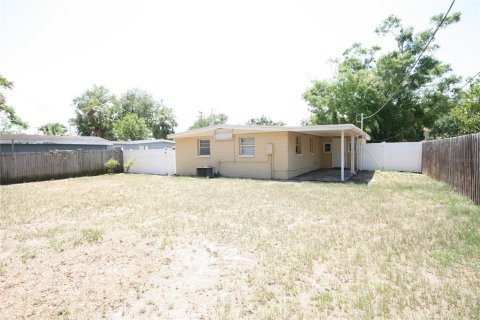 House in Tampa, Florida 3 bedrooms, 97.83 sq.m. № 1761458 - photo 28