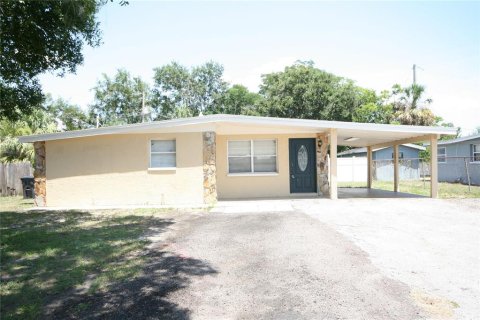 House in Tampa, Florida 3 bedrooms, 97.83 sq.m. № 1761458 - photo 1