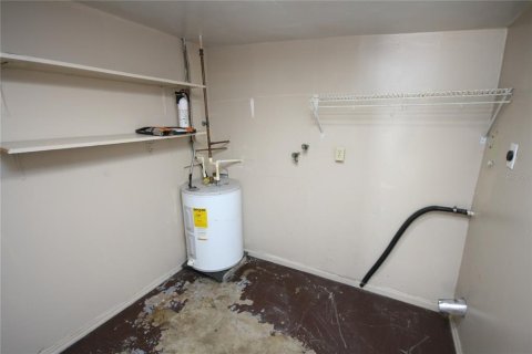 House in Tampa, Florida 3 bedrooms, 97.83 sq.m. № 1761458 - photo 24