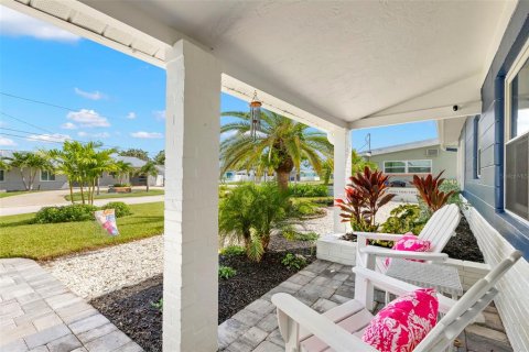 Casa en alquiler en Saint Petersburg, Florida, 3 dormitorios, 151.24 m2 № 1904971 - foto 8