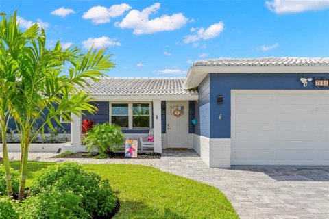 Casa en alquiler en Saint Petersburg, Florida, 3 dormitorios, 151.24 m2 № 1904971 - foto 7