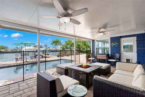 Casa en alquiler en Saint Petersburg, Florida, 3 dormitorios, 151.24 m2 № 1904971 - foto 29