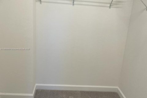 Casa en venta en Miami, Florida, 3 dormitorios, 123.37 m2 № 1967428 - foto 8