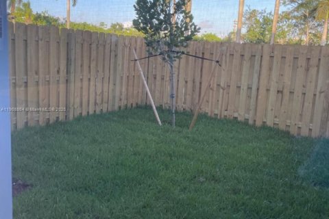 Casa en venta en Miami, Florida, 3 dormitorios, 123.37 m2 № 1967428 - foto 6