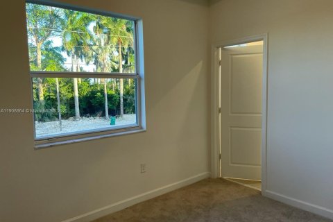 Casa en venta en Miami, Florida, 3 dormitorios, 123.37 m2 № 1967428 - foto 12