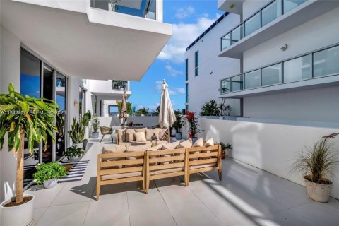 Condominio en venta en Miami, Florida, 2 dormitorios, 90.39 m2 № 2152770 - foto 20