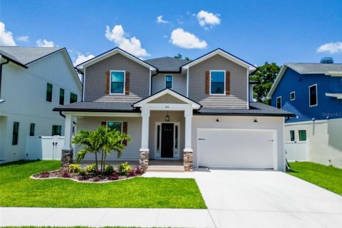 Casa en venta en Tampa, Florida, 5 dormitorios, 333.8 m2 № 1806887 - foto 1