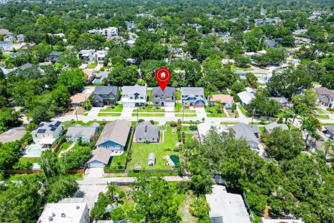 Casa en venta en Tampa, Florida, 5 dormitorios, 333.8 m2 № 1806887 - foto 15