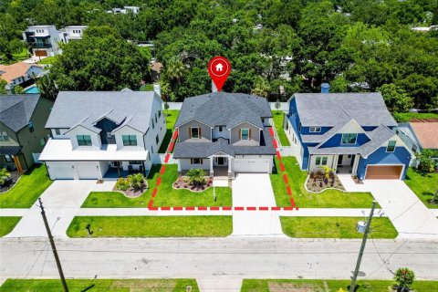 Casa en venta en Tampa, Florida, 5 dormitorios, 333.8 m2 № 1806887 - foto 9
