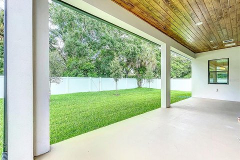 Casa en venta en Tampa, Florida, 5 dormitorios, 333.8 m2 № 1806887 - foto 22